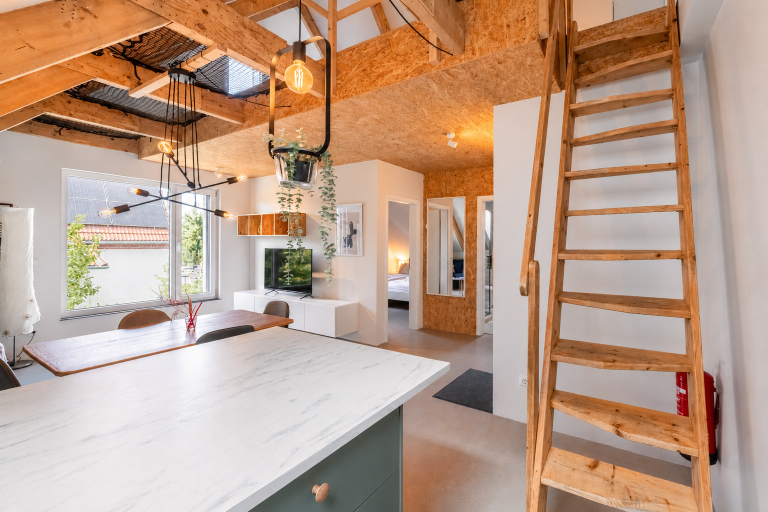Bright Hideaway